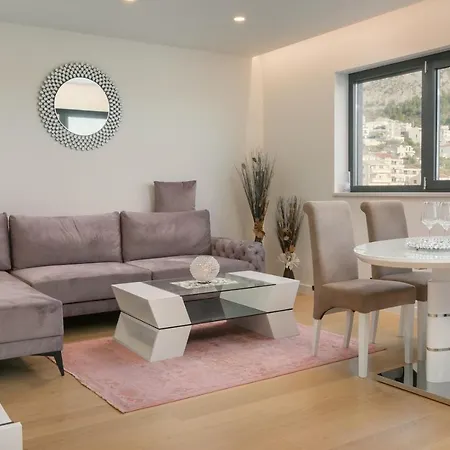 Appartement Sun&sea Deluxe Apartment,free Parking